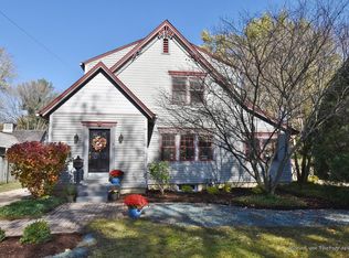 337 Illinois Ave, Batavia, IL