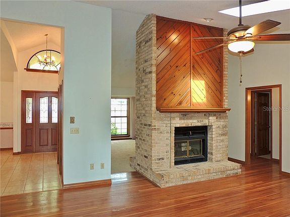 3rd image of 1385 Indian Rock Ct