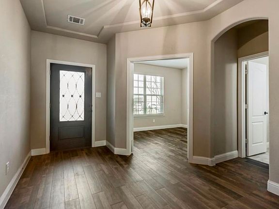 2nd image of 3716 Cameroon Ln