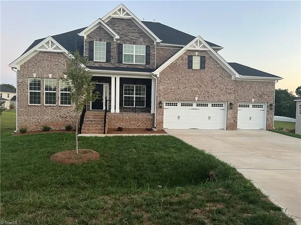 1096 Hollow Creek Ln #16, Kernersville, NC 27284