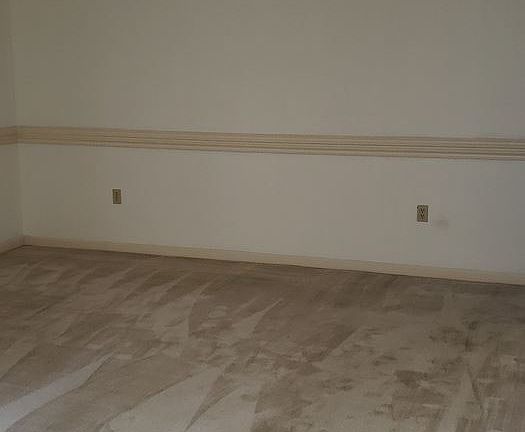 3rd image of 515 Deer Creek Dr
