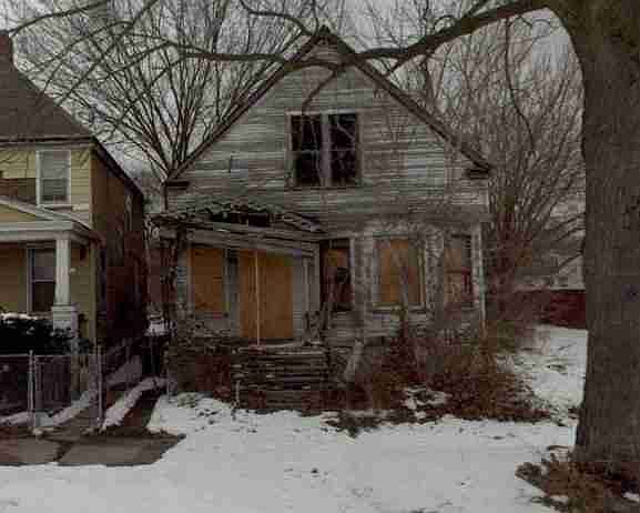 8133 Hendrie