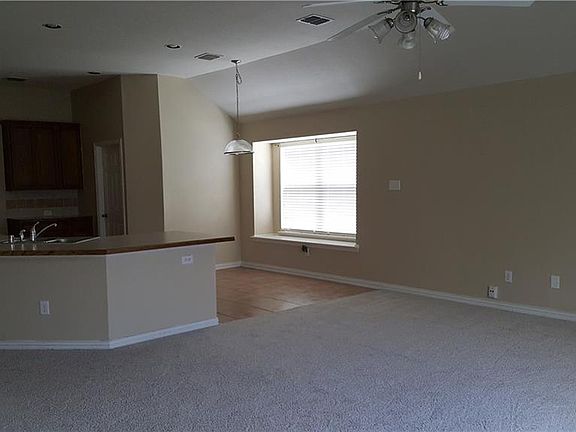 4th image of 5311 Deep Lake Dr