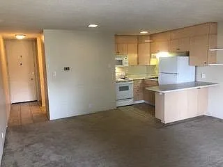 Building Photo - 2500 S York St #208