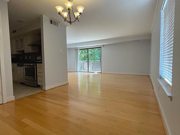 2nd image of 3100 S Manchester St APT 216
