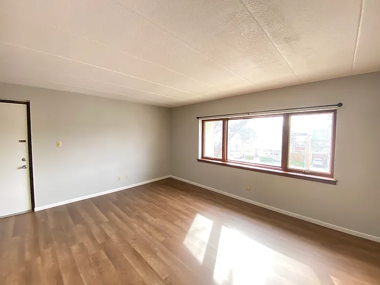 1300 S 13th St #8 — Photo 2