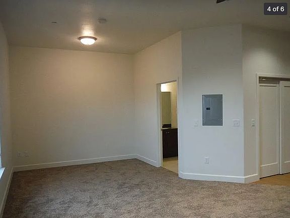 5th image of 223 N Irwin St APT C