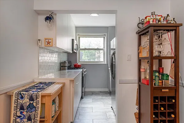 Sold by Benjamin Realty Since 1980 | media 30