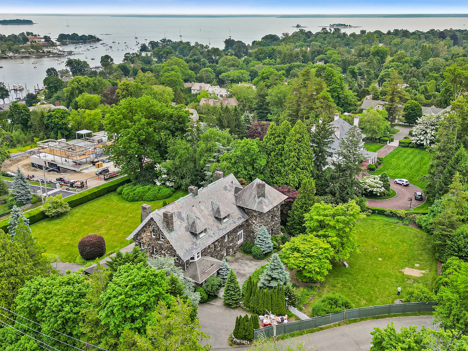 8 bed, 9300 sqft, $24,000 — Photo 4