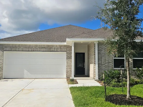 13207 Pinnacle Beach Dr, La Marque, TX 77568