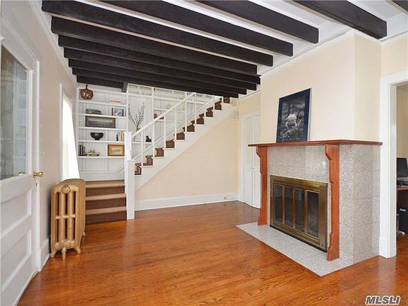 3rd image of 17 Herbert Ave