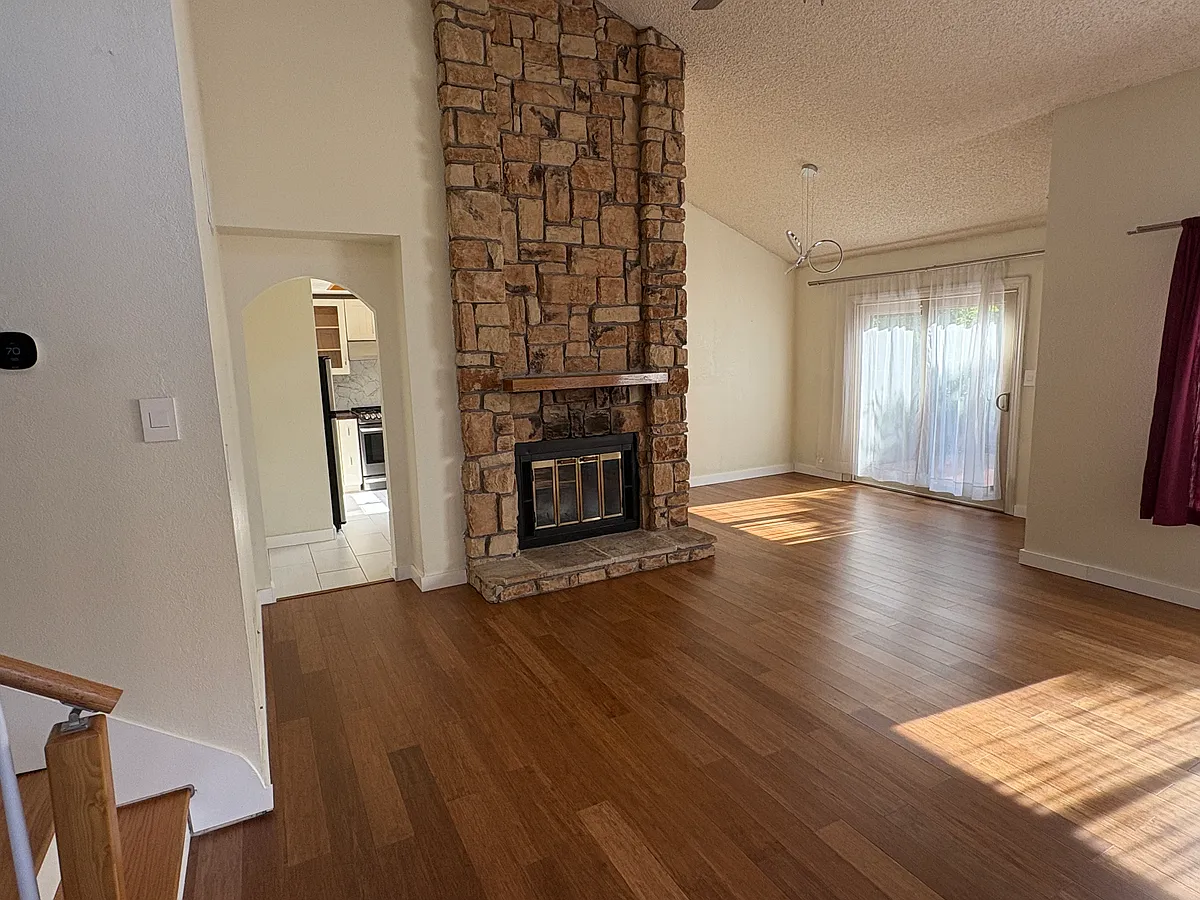 Building Photo - 2367 Lake Meadow Cir