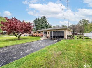 1103 Birchwood Dr, Temperance, MI