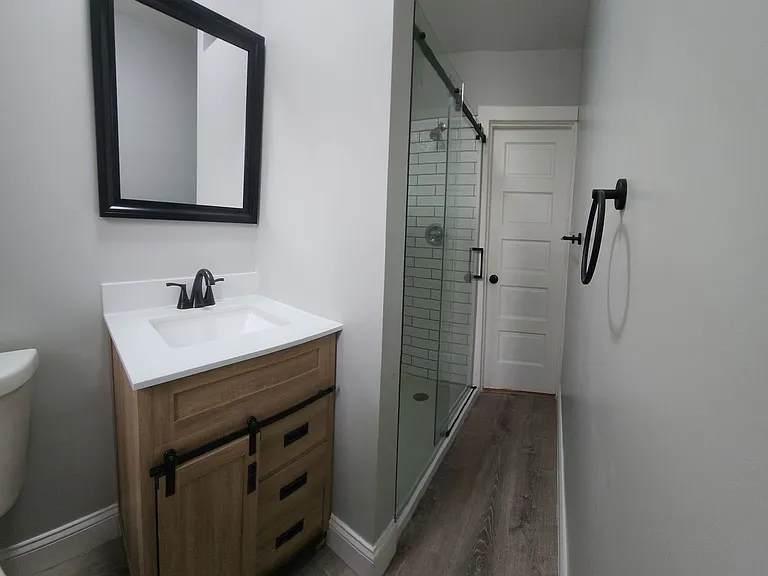 615 Missouri Ave NW — Photo 2