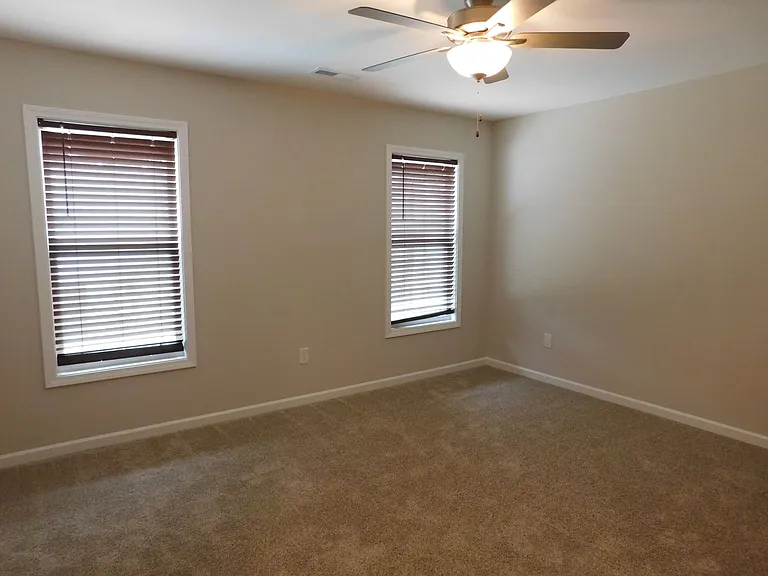 710 N B St #B — Photo 20