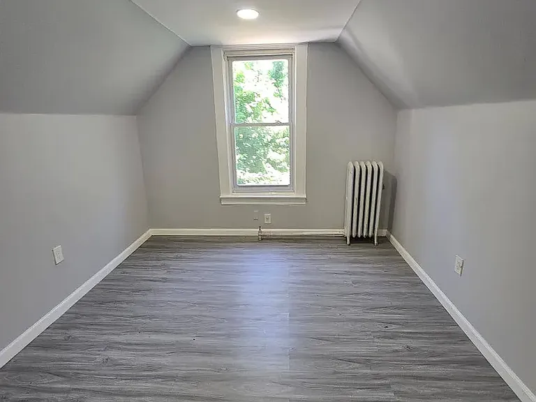 20 Wade St #3A — Photo 5
