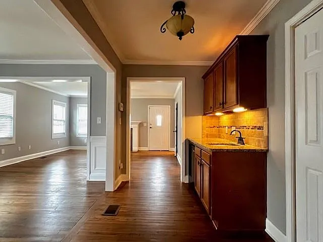 2220 Lenox Rd NE — Photo 6