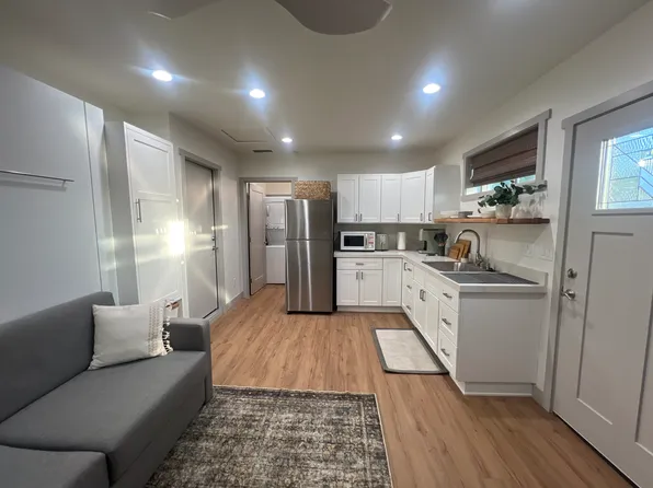 723 E 3rd St, Mesa, AZ 85203