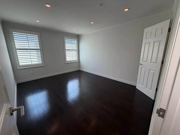 2050 Divisadero St #3 — Photo 36
