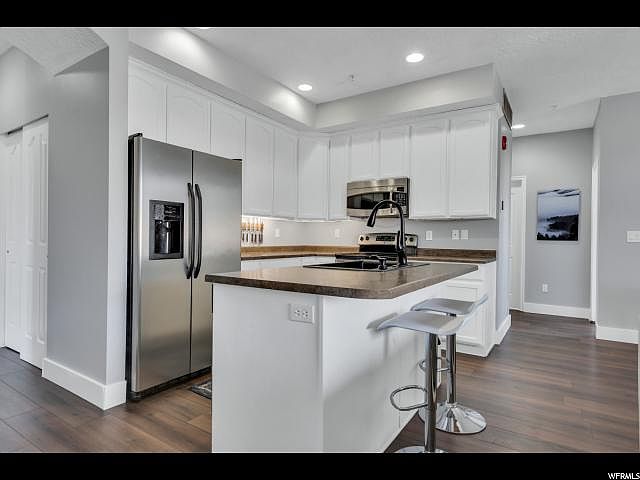 1st image of 7053 S Greensand Dr