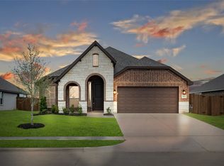1013 Pineview Ln, Crowley, TX 76036