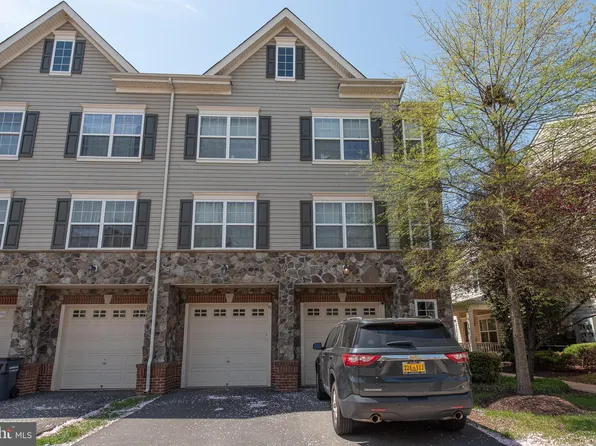 11120 Wortham Crest Cir, Manassas, VA 20109