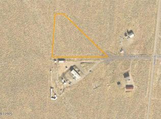 18 Barnes Ln, Fernley, NV 89408