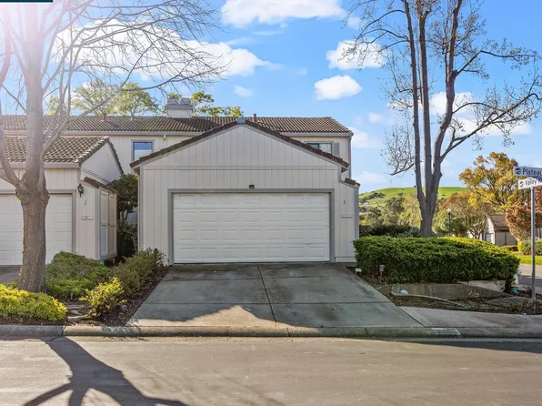 1 Plateau Ct, Hercules, CA 94547