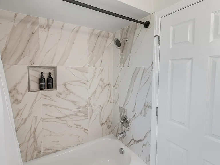 53 Hollywood Ct — Photo 7
