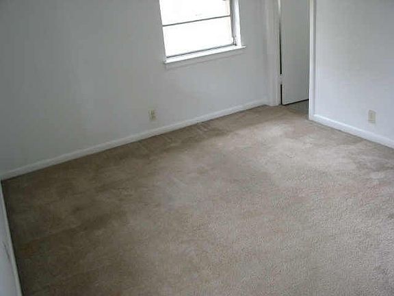 4th image of 1814 Briarwood Ln