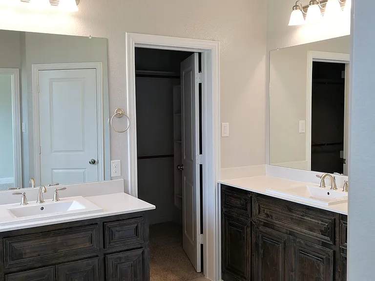 811 Knox Dr — Photo 13