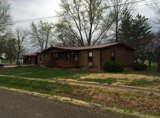 410 S Jackson St, Clayton, IL 62324