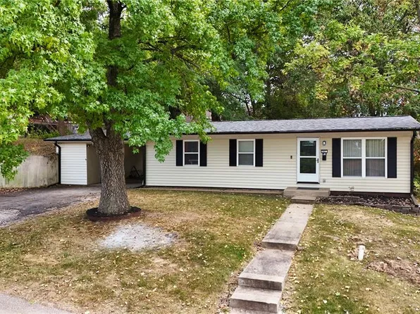 702 Locust St, Festus, MO 63028