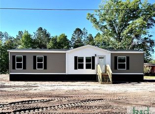 21 Oak Lake Dr, Hinesville, GA 31313