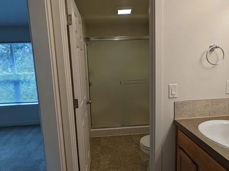 Halsey East Townhomes — Photo 173
