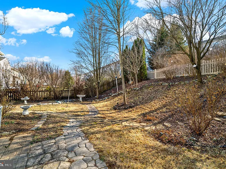 533 Rubens Cir — Photo 70