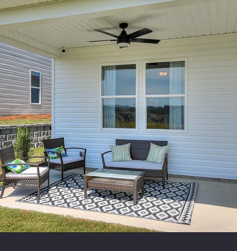 4 bed, 2046 sqft, $2,350 — Photo 3