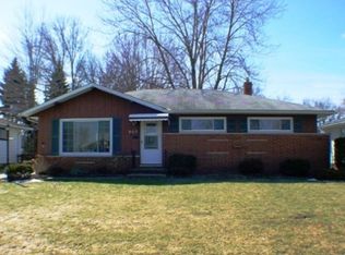 907 Decker Dr, Parma, OH 44134