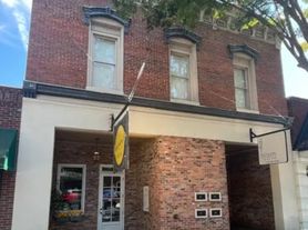 128 W Jackson St