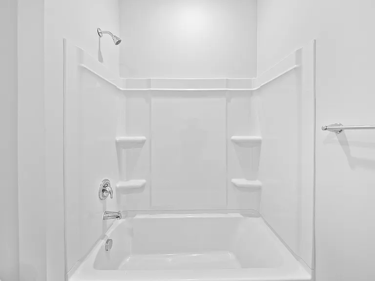 511 Darliene Dr — Photo 2