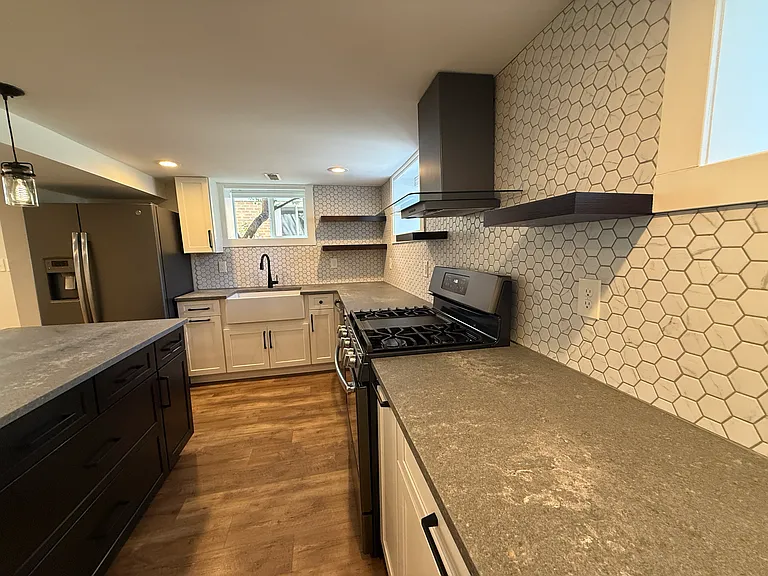 3029 Zenobia St — Photo 5