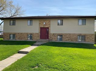 317 N Bridge Lane, Walcott, IA 52773