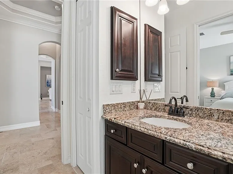 3328 Runaway Ln — Photo 21