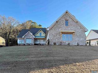 317 Lake Creek Dr, Guntersville, AL 35976