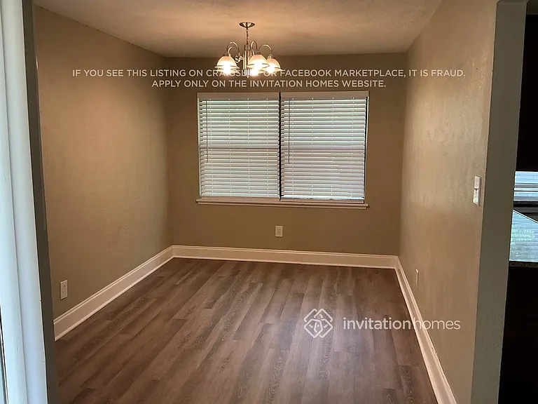 1217 Lombardy Dr — Photo 7