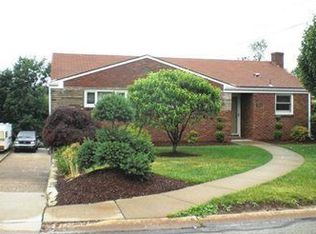 504 Glowood Dr, Pittsburgh, PA 15227