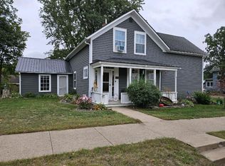 406 3rd Ave E, Osceola, WI 54020