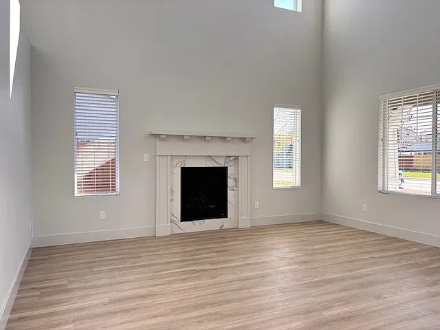 4 bed, 2.5 bath, 2538 sqft, $3,100 — Photo 4