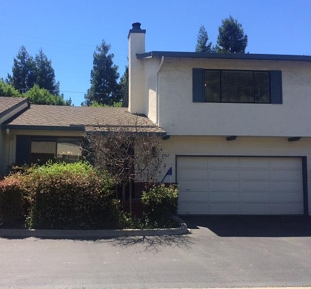 1st image of 2962 Moorpark Ave