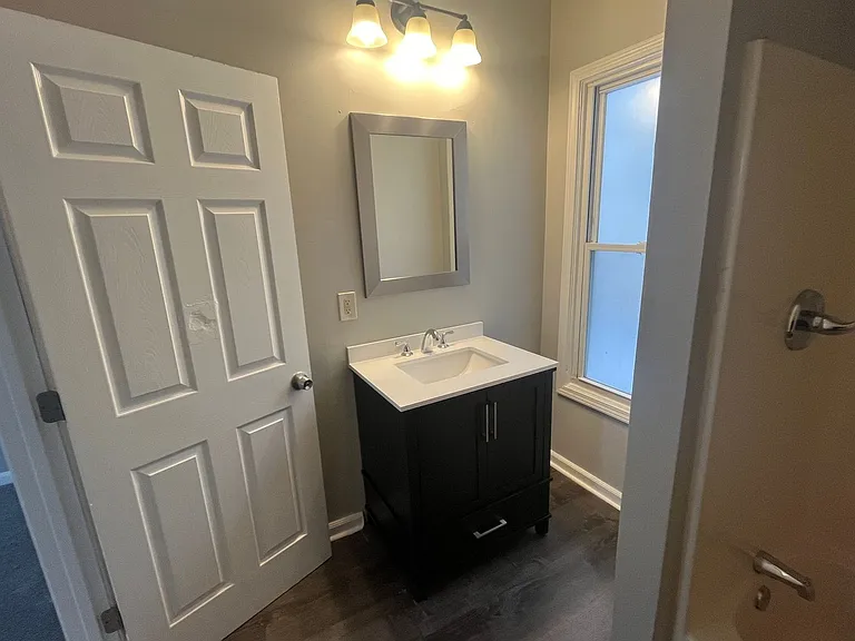 7728 Elton Ave — Photo 5